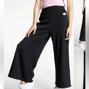 Nike Women's Black Wide-Leg Pants